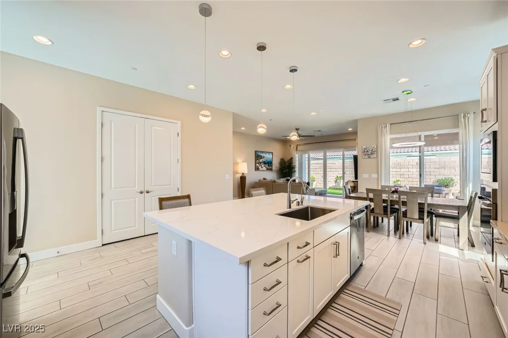 10960 Doresta, Las Vegas, NV 89166