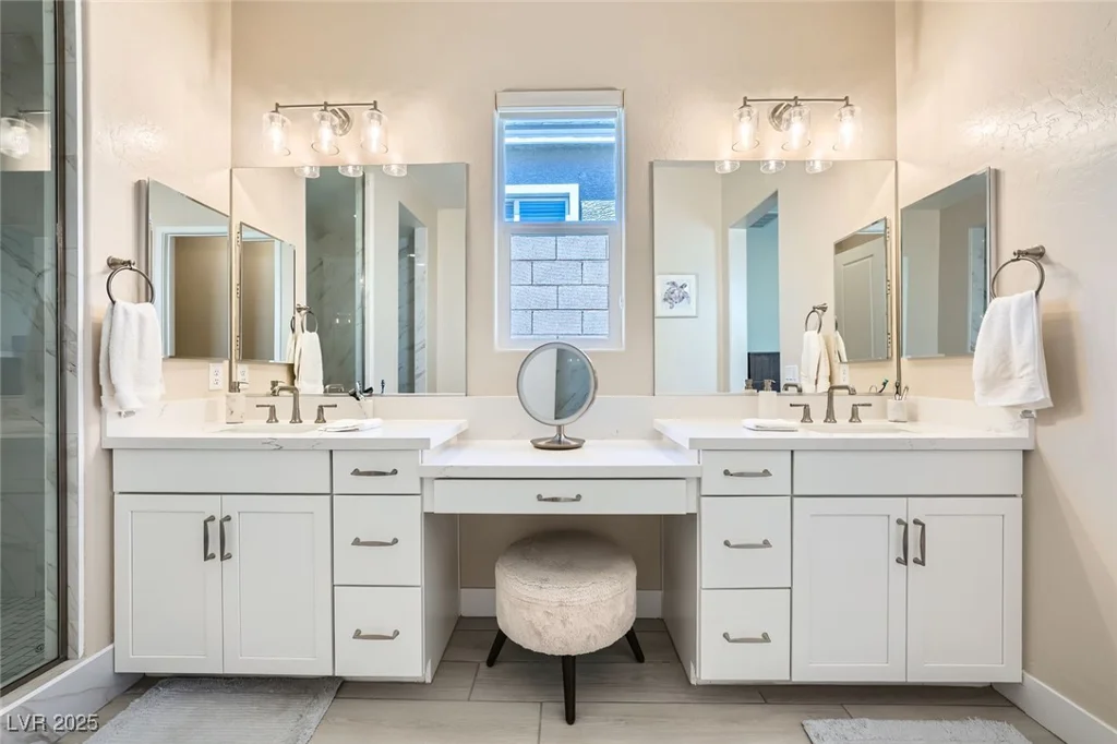 10960 Doresta, Las Vegas, NV 89166