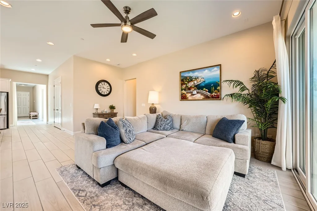 10960 Doresta, Las Vegas, NV 89166