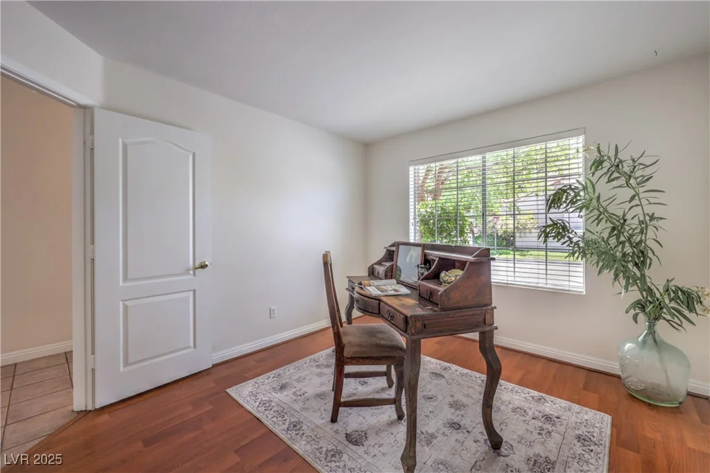 8800 Crescent Ridge, Las Vegas, NV 89134