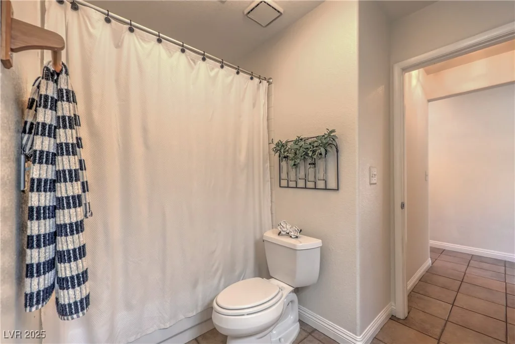 8800 Crescent Ridge, Las Vegas, NV 89134