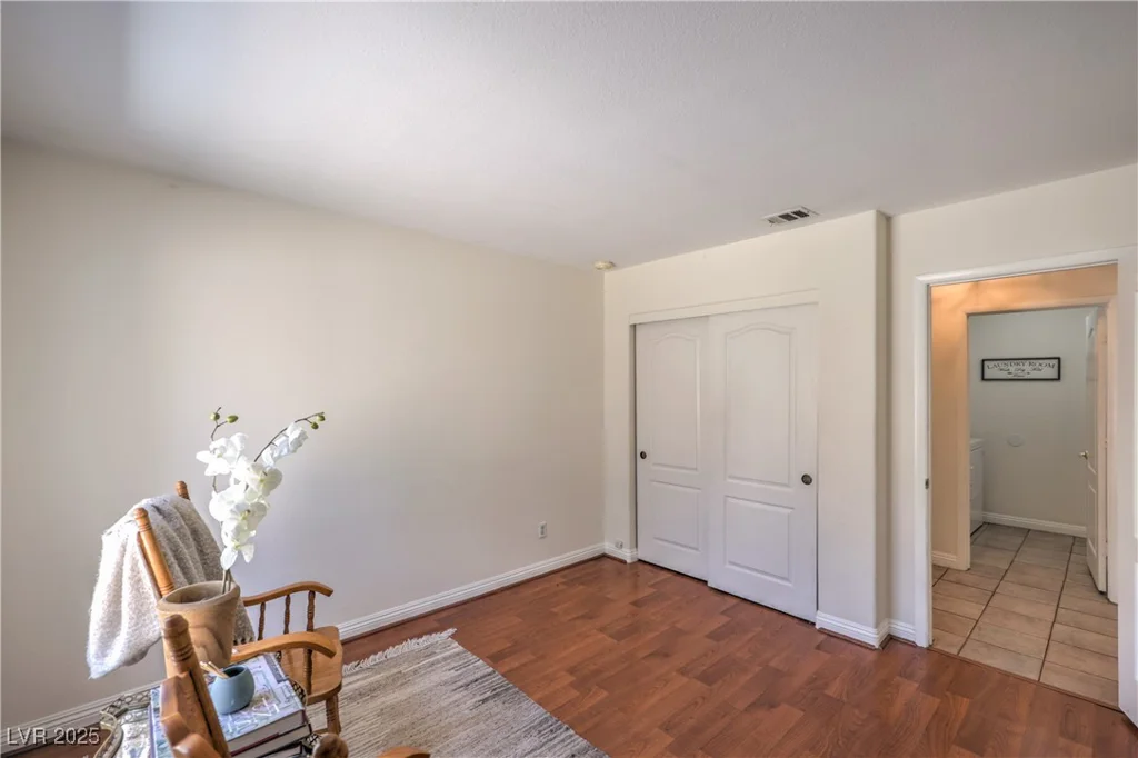 8800 Crescent Ridge, Las Vegas, NV 89134