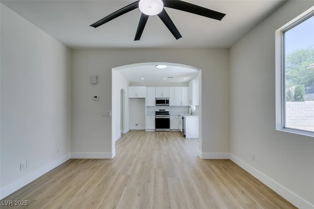 9950 Mystic Moss, Las Vegas, NV 89183
