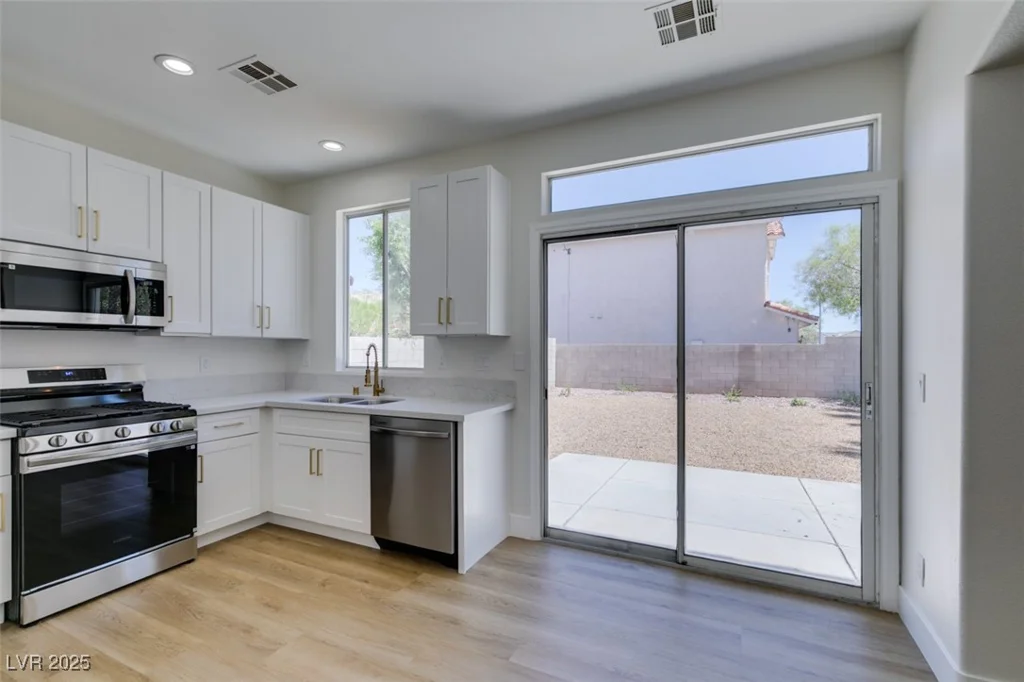 9950 Mystic Moss, Las Vegas, NV 89183