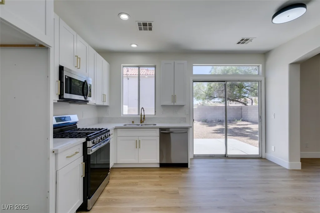 9950 Mystic Moss, Las Vegas, NV 89183