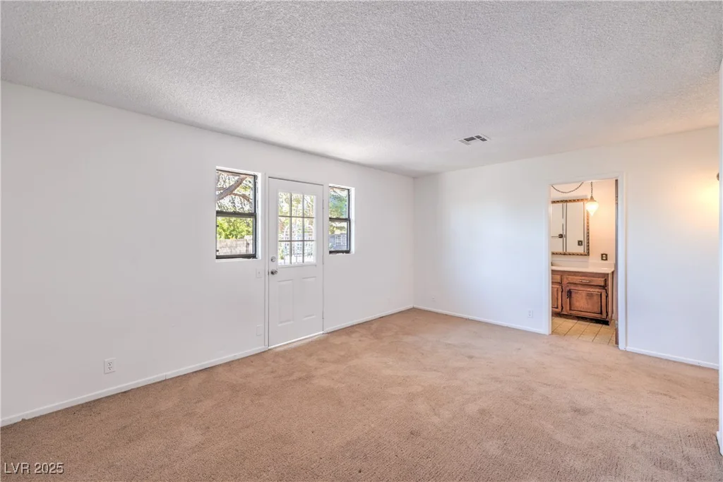 2300 Lindell, Las Vegas, NV 89146