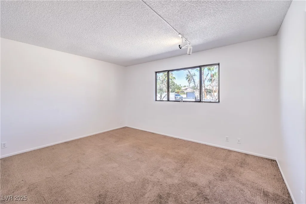 2300 Lindell, Las Vegas, NV 89146