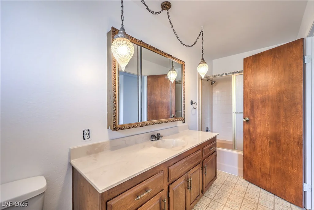 2300 Lindell, Las Vegas, NV 89146