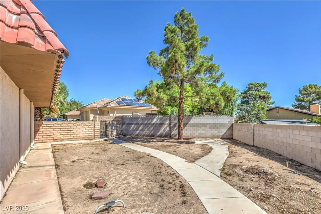 2300 Lindell, Las Vegas, NV 89146
