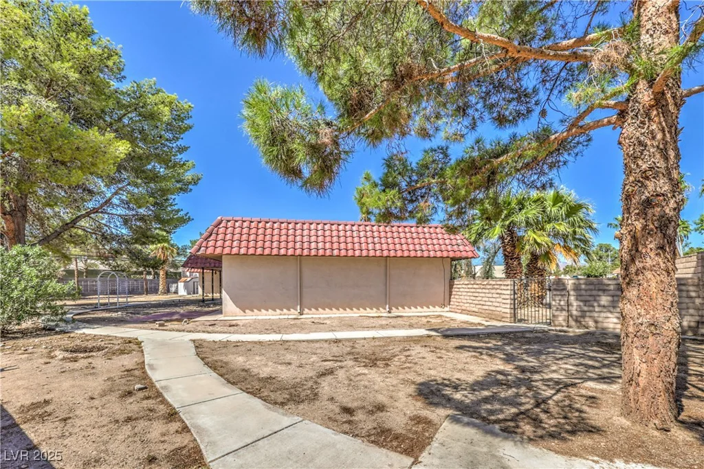2300 Lindell, Las Vegas, NV 89146