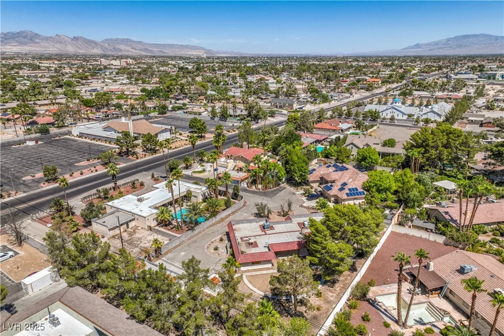 2300 Lindell, Las Vegas, NV 89146