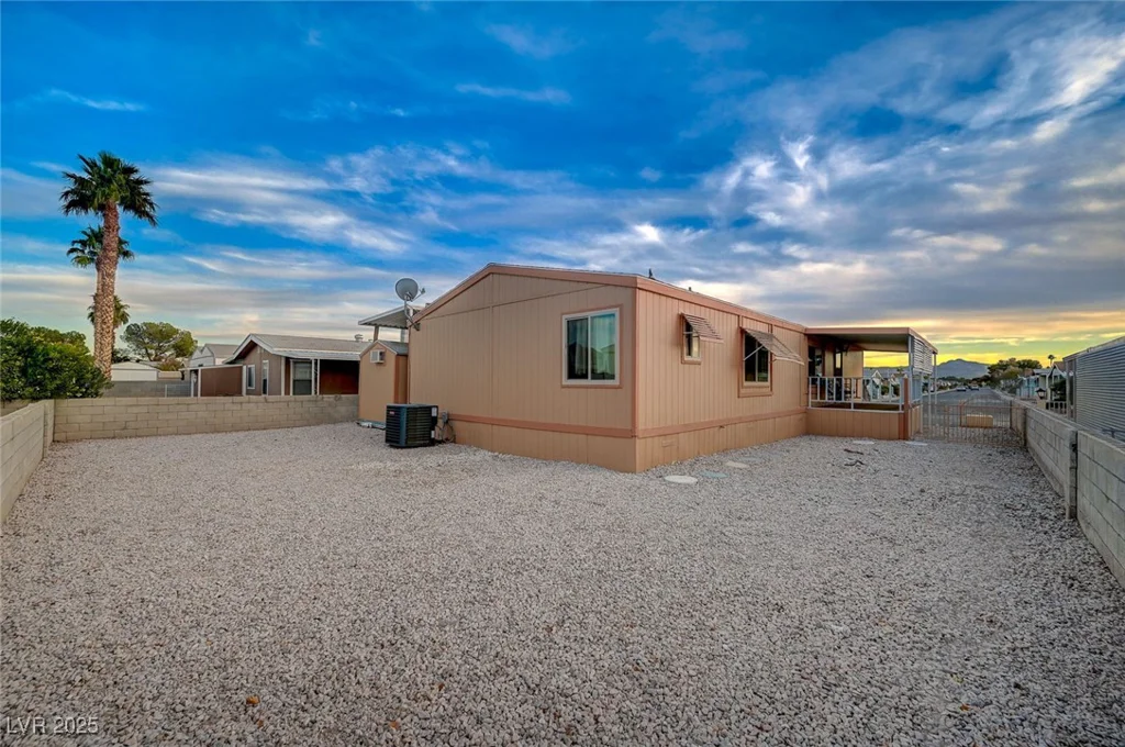 5534 Rio Arriba, Las Vegas, NV 89122