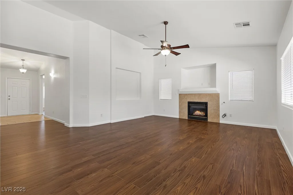 5577 Golden Leaf, Las Vegas, NV 89122