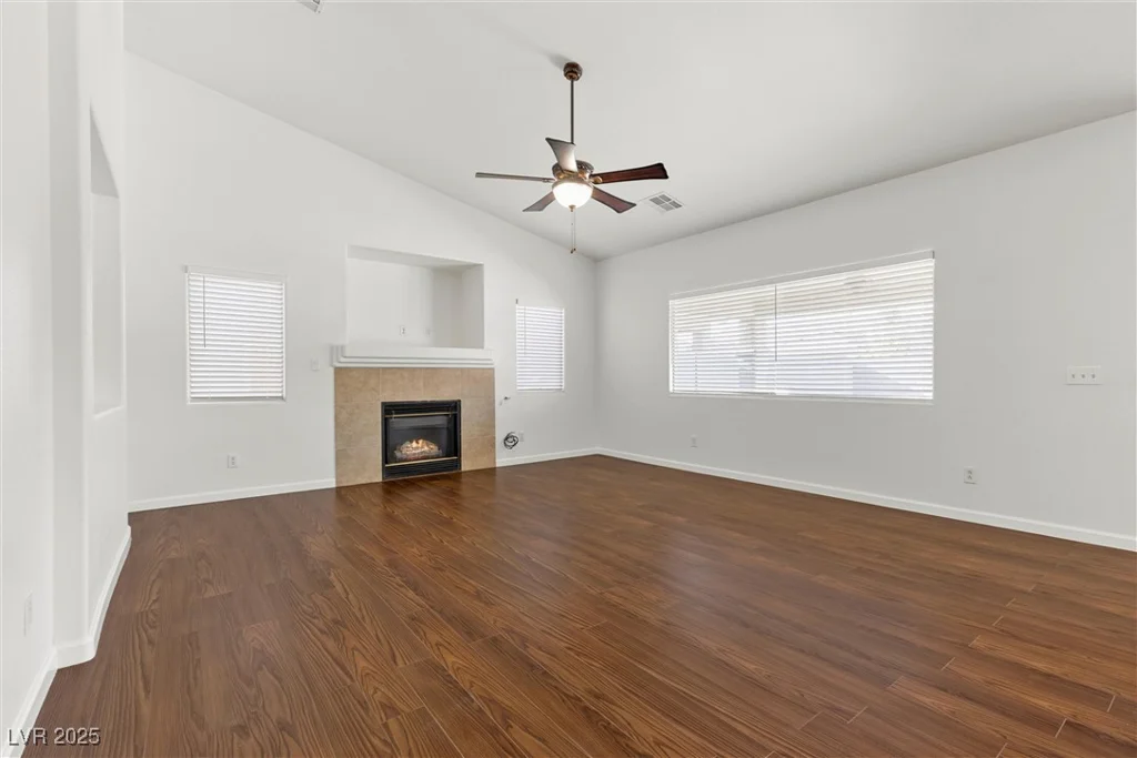 5577 Golden Leaf, Las Vegas, NV 89122