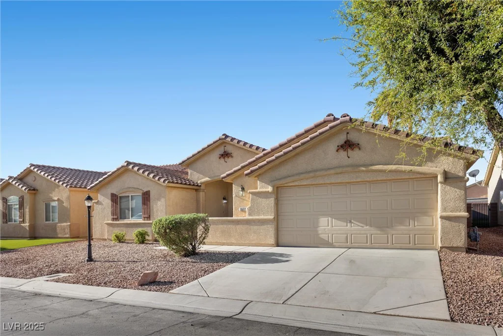 5577 Golden Leaf, Las Vegas, NV 89122