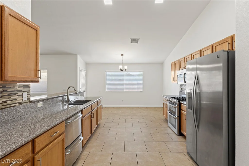 5577 Golden Leaf, Las Vegas, NV 89122