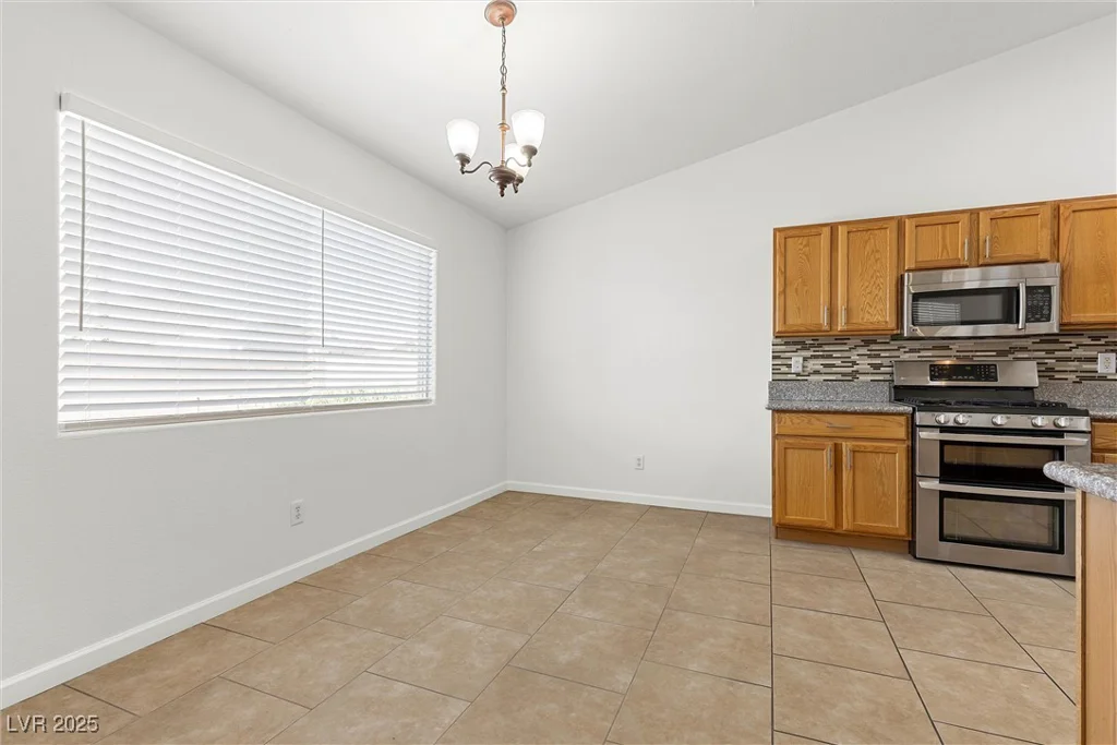 5577 Golden Leaf, Las Vegas, NV 89122