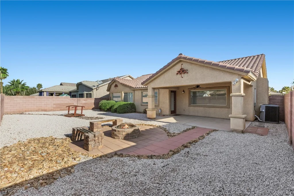 5577 Golden Leaf, Las Vegas, NV 89122