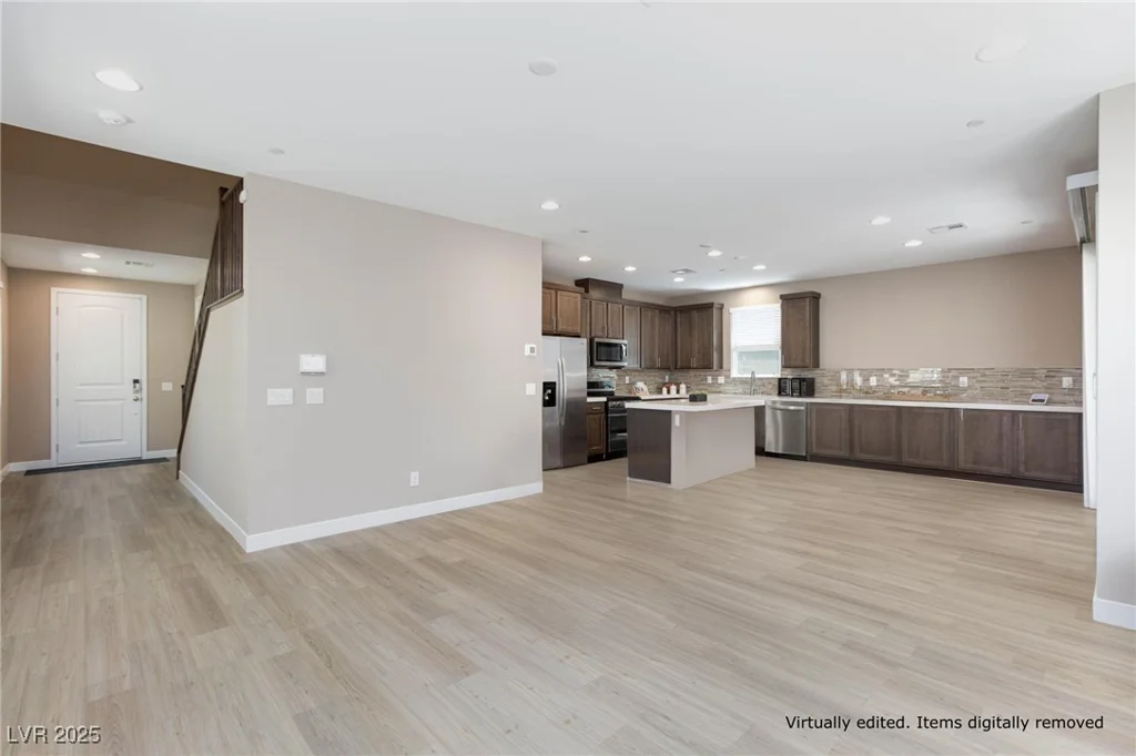 8873 Howell, Las Vegas, NV 89166