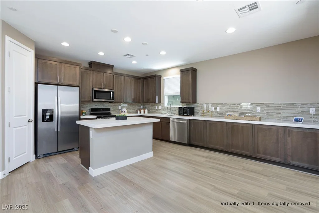 8873 Howell, Las Vegas, NV 89166