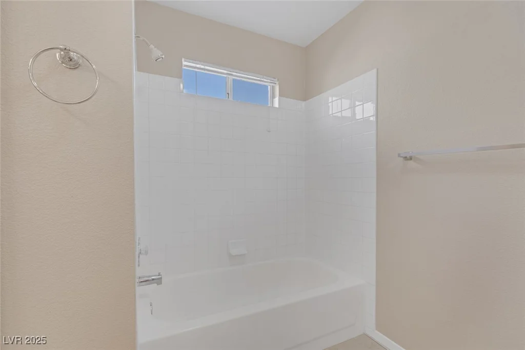 8452 Boseck, Las Vegas, NV 89145