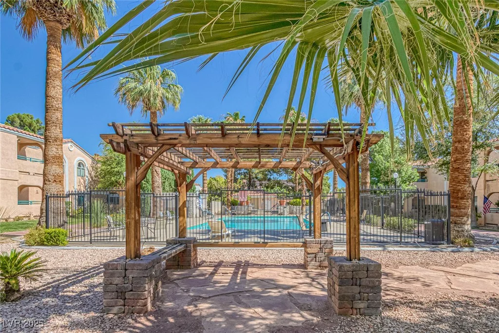 8452 Boseck, Las Vegas, NV 89145