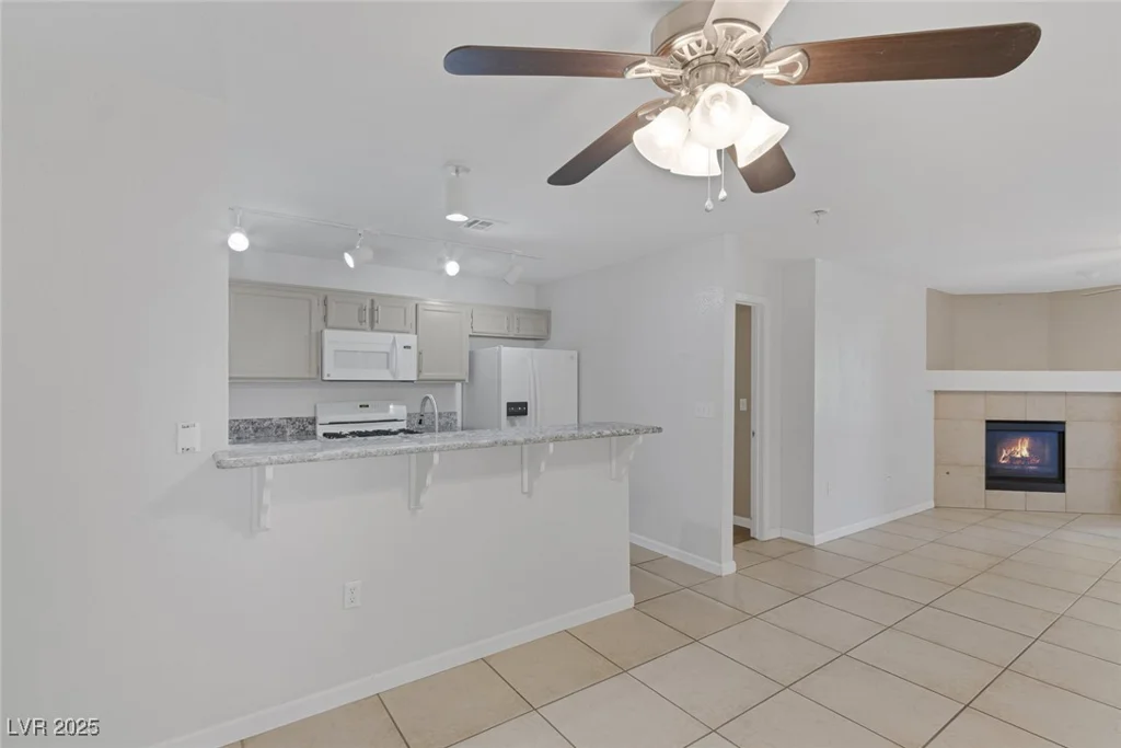 8452 Boseck, Las Vegas, NV 89145