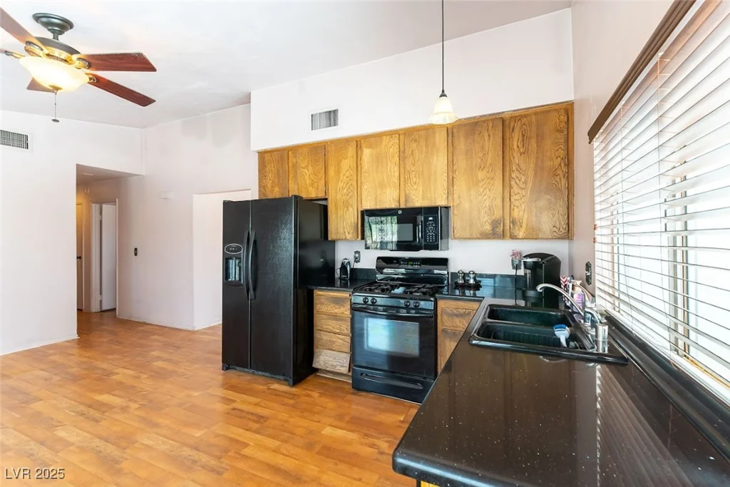 1940 Sunnyslope, Las Vegas, NV 89119