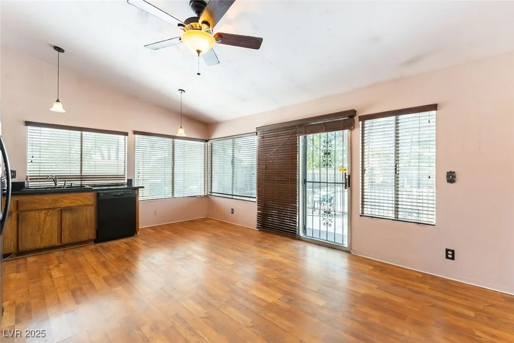 1940 Sunnyslope, Las Vegas, NV 89119