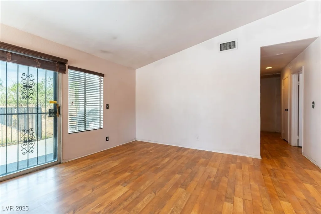 1940 Sunnyslope, Las Vegas, NV 89119