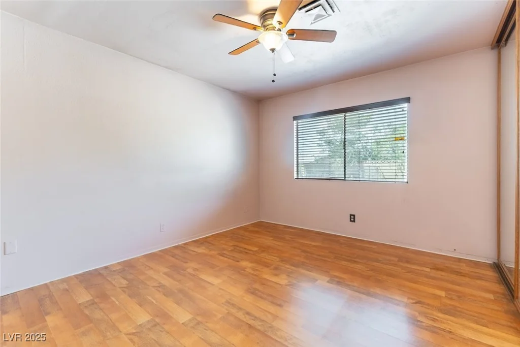 1940 Sunnyslope, Las Vegas, NV 89119