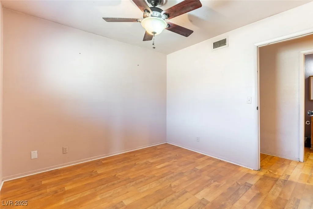 1940 Sunnyslope, Las Vegas, NV 89119