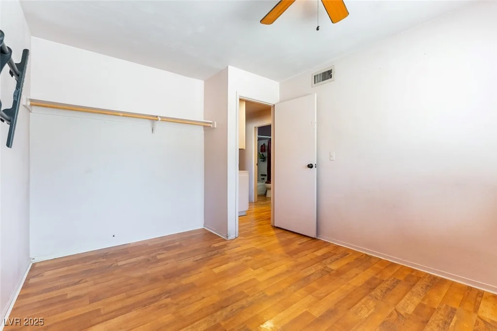 1940 Sunnyslope, Las Vegas, NV 89119