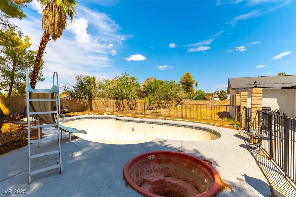 1940 Sunnyslope, Las Vegas, NV 89119
