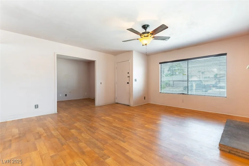 1940 Sunnyslope, Las Vegas, NV 89119