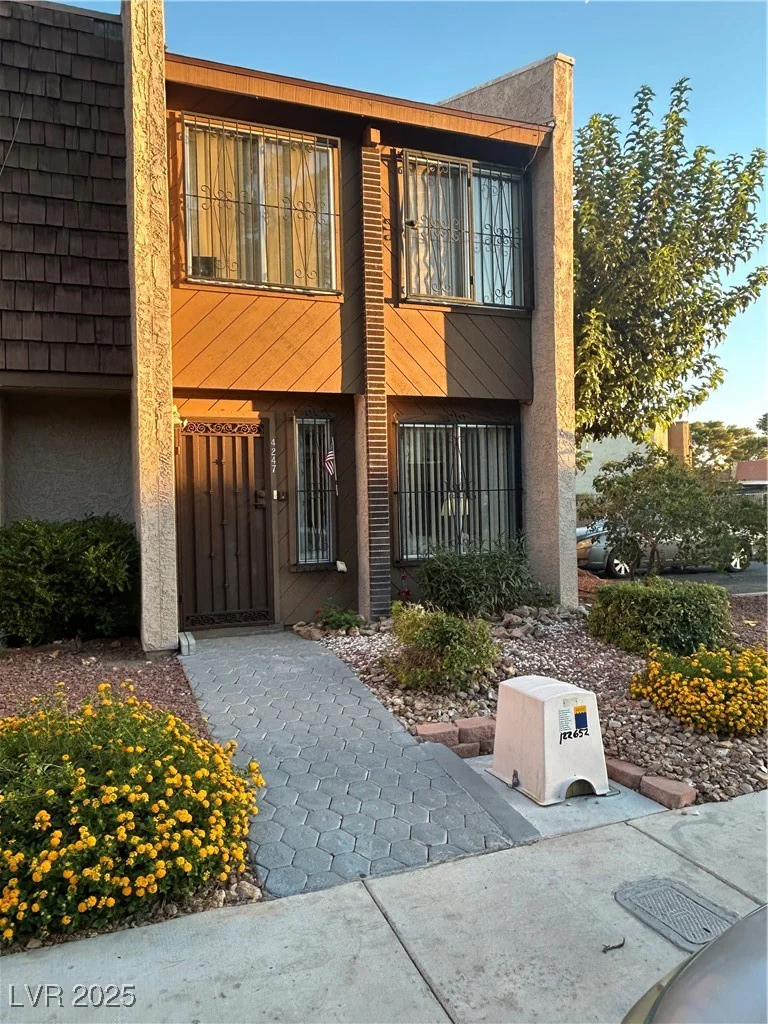 4247 Mississippi, Las Vegas, NV 89103