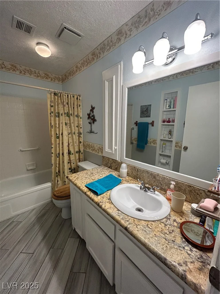 4247 Mississippi, Las Vegas, NV 89103