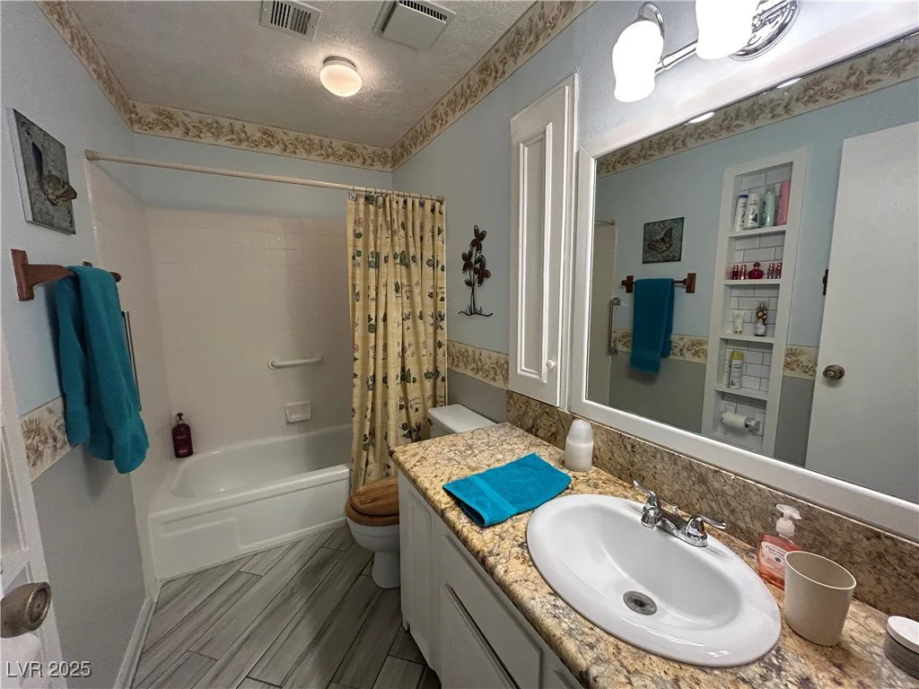 4247 Mississippi, Las Vegas, NV 89103