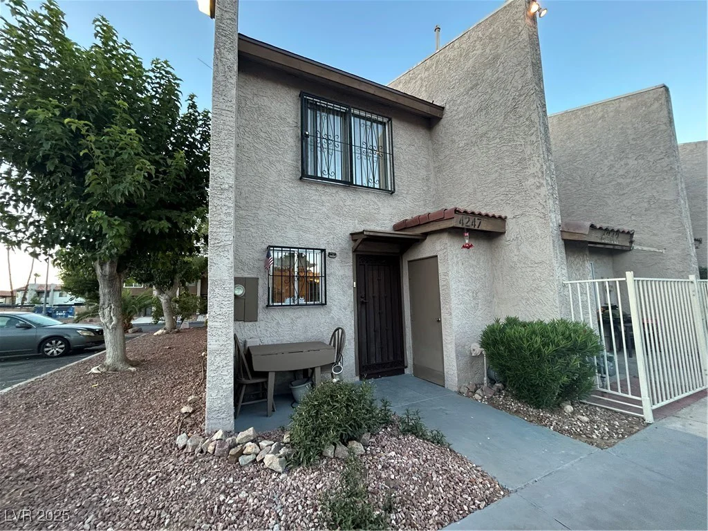 4247 Mississippi, Las Vegas, NV 89103