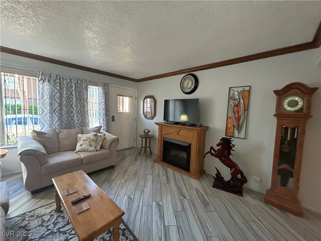 4247 Mississippi, Las Vegas, NV 89103