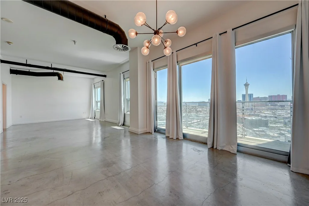 200 Hoover, Las Vegas, NV 89101