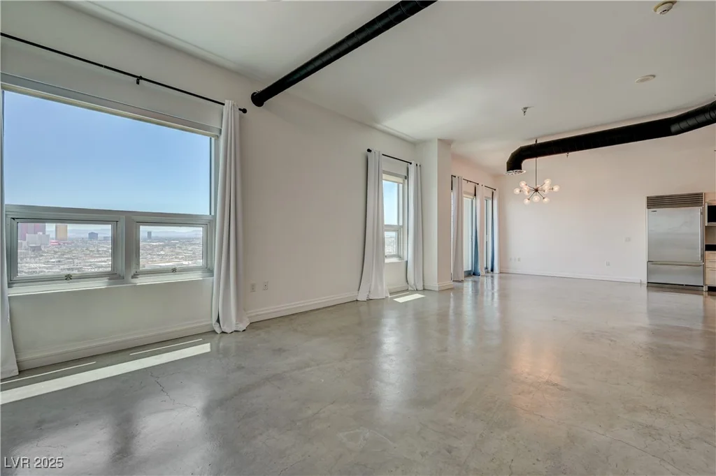 200 Hoover, Las Vegas, NV 89101
