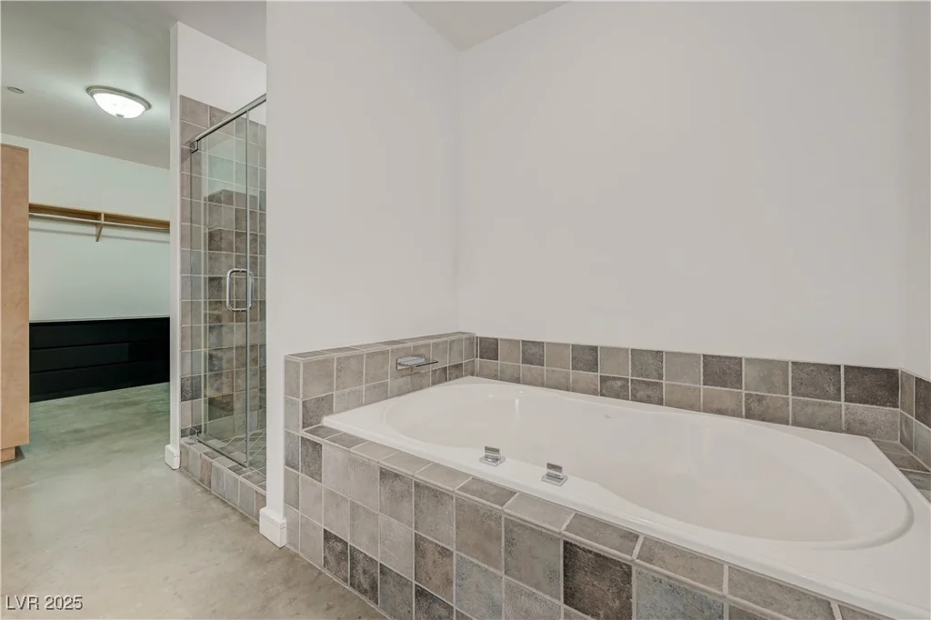 200 Hoover, Las Vegas, NV 89101