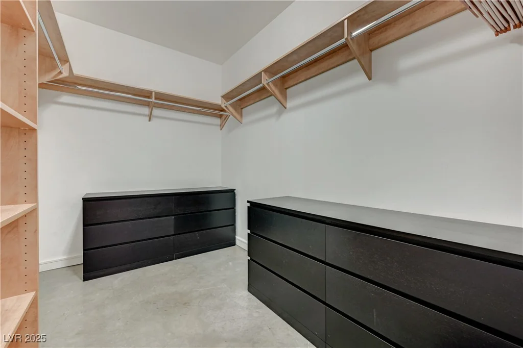200 Hoover, Las Vegas, NV 89101