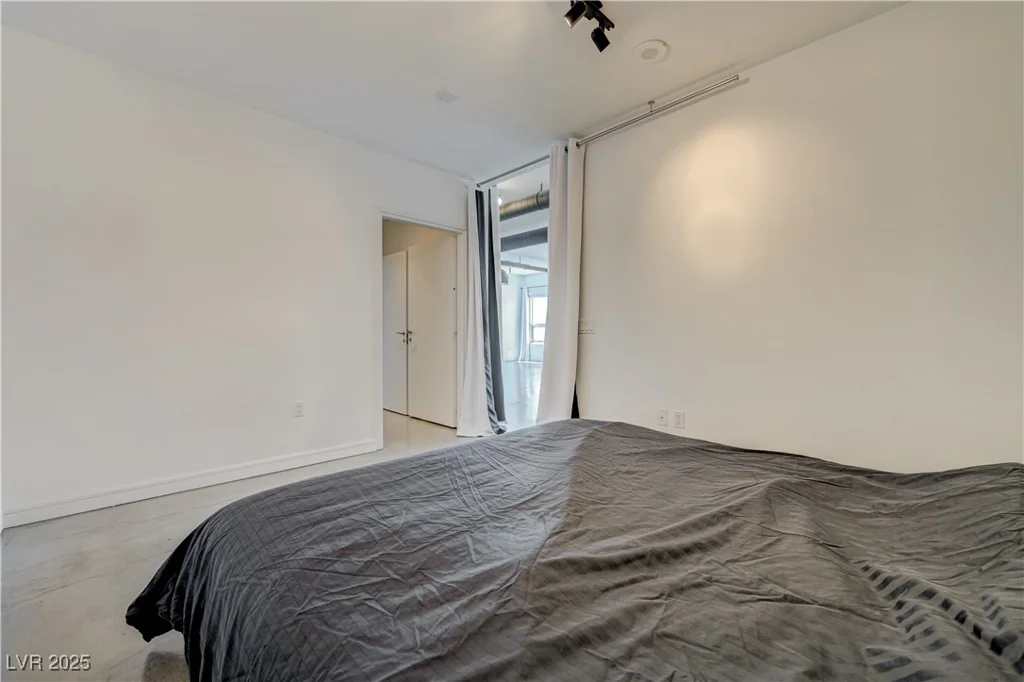 200 Hoover, Las Vegas, NV 89101