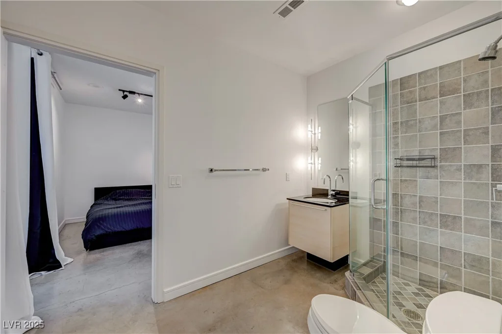 200 Hoover, Las Vegas, NV 89101