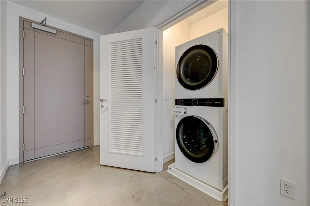 200 Hoover, Las Vegas, NV 89101