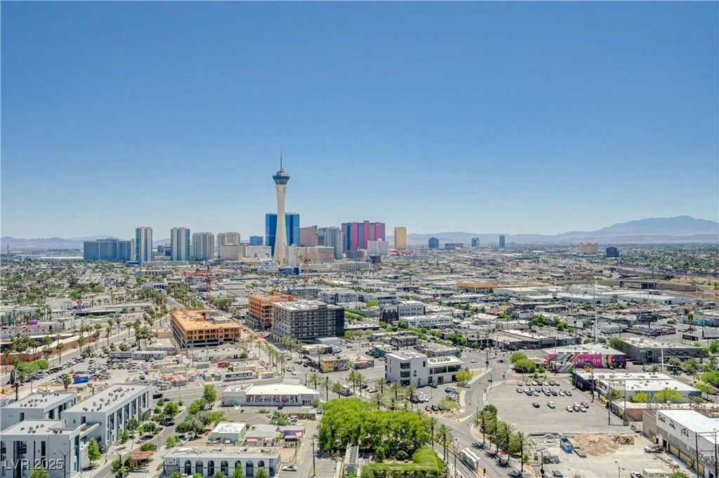 200 Hoover, Las Vegas, NV 89101