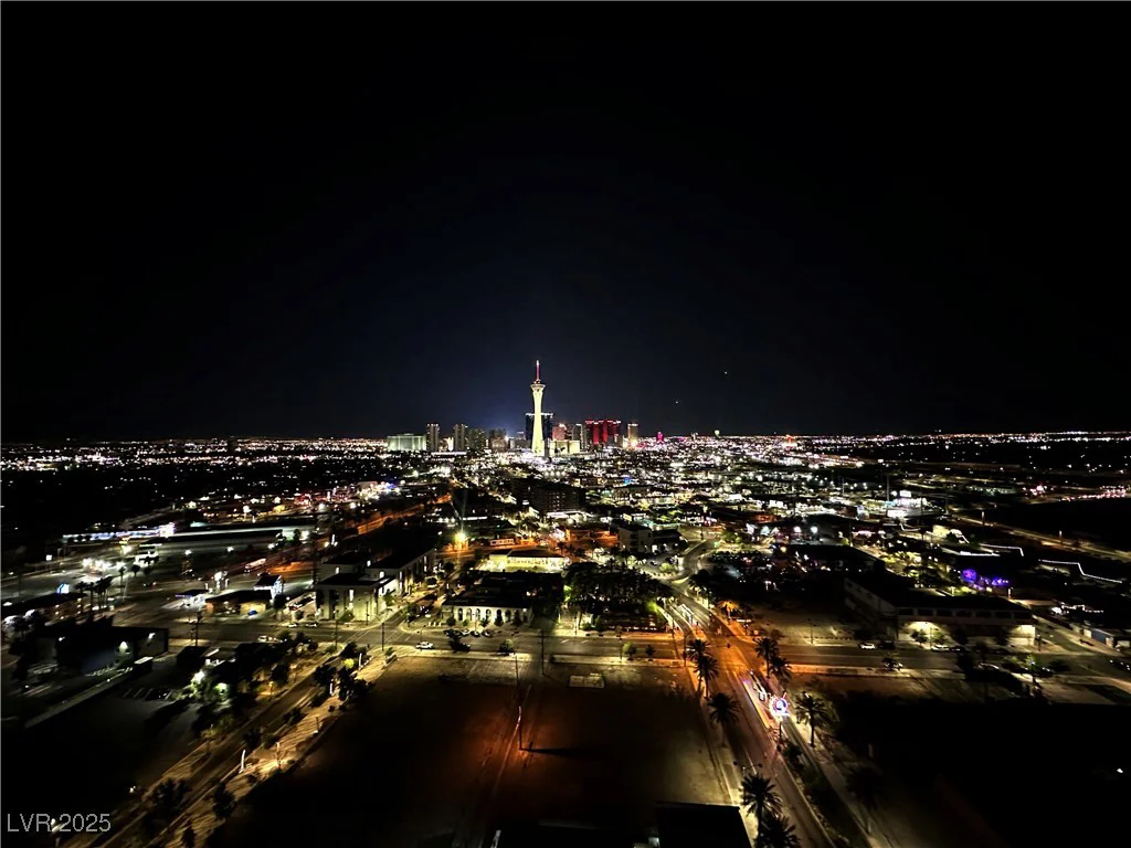 200 Hoover, Las Vegas, NV 89101