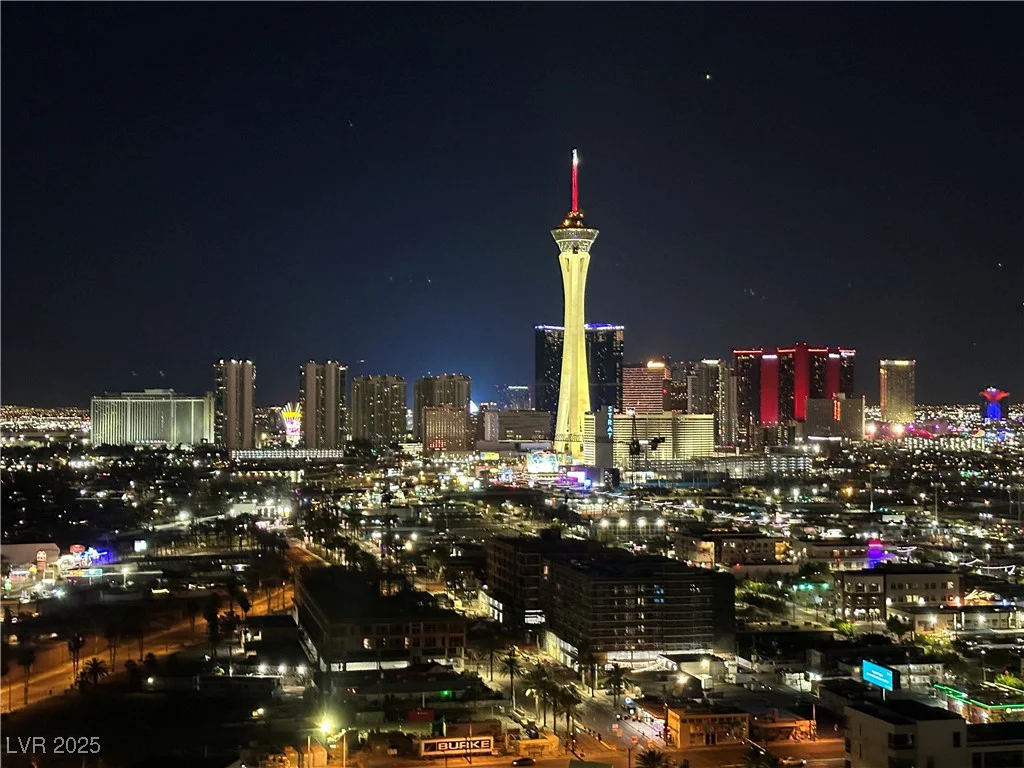 200 Hoover, Las Vegas, NV 89101